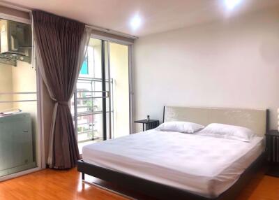 2 bed Condo in The Amethyst Sukhumvit 39 Khlong Tan Nuea Sub District C10605