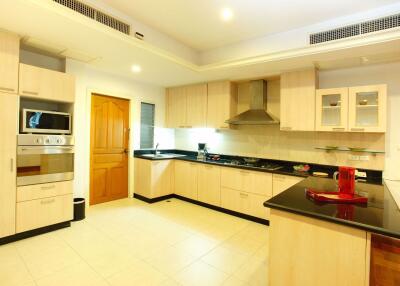 2 bed Condo in Chaidee Mansion Khlong Toei Nuea Sub District C10579