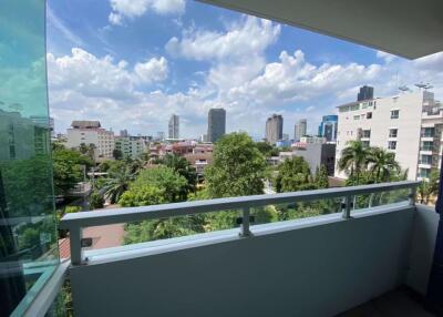 2 bed Condo in Villa Sikhara Suite Khlong Tan Nuea Sub District C10569