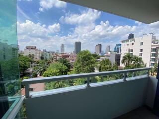 2 bed Condo in Villa Sikhara Suite Khlong Tan Nuea Sub District C10569