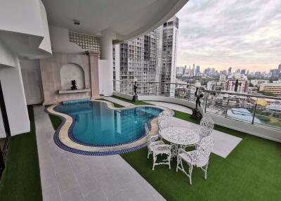 3 bed Duplex in Le Raffine Sukhumvit 24 Khlongtan Sub District D10508