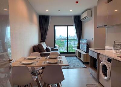 2 bed Condo in Life Sukhumvit 62 Bangchak Sub District C10550