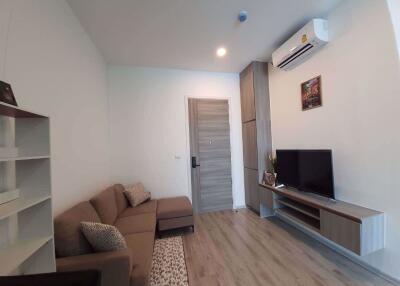 1 bed Condo in Knightsbridge Collage - Ramkhamhaeng Huamak Sub District C10538