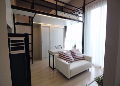 1 bed Duplex in Noble Revolve Ratchada 2 Huai Khwang Sub District D10506