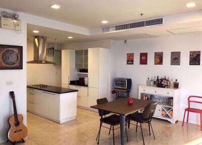 3 bed Condo in Nusasiri Grand Phra Khanong Sub District C10504