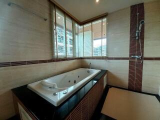 Executive Penthouse for Sale in Jomtien