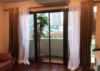 1 bed Condo in Aree Place Sukhumvit 26 Khlongtan Sub District C10496