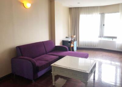 3 bed Condo in L.T. Court Apartment Khlongtan Sub District C10480