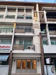 2 bed House in Biztown Ladprao Khlongchaokhunsing Sub District H05385