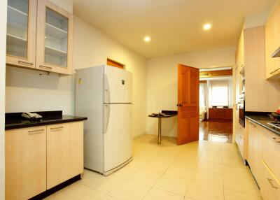 2 bed Condo in Chaidee Mansion Khlong Toei Nuea Sub District C10453