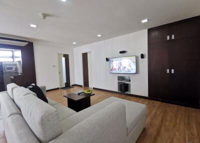 1 bed Condo in Civic Place Khlong Tan Nuea Sub District C10437