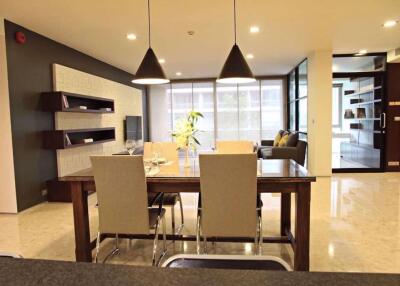 3 bed Condo in Ficus Lane Phra Khanong Sub District C10434