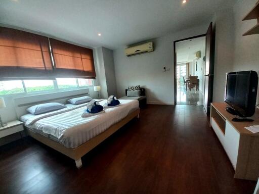 Jomtien Beach Penthouse Condo for Sale