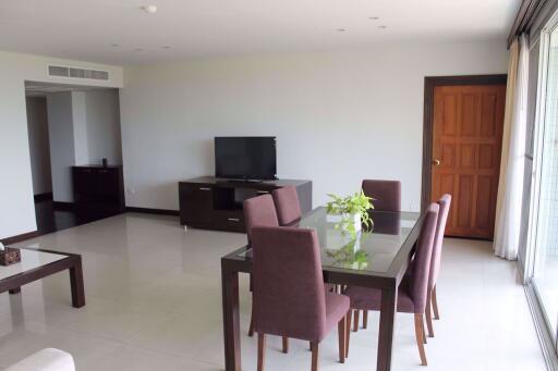 3 bed Condo in Baan Thirapa Thungmahamek Sub District C10403