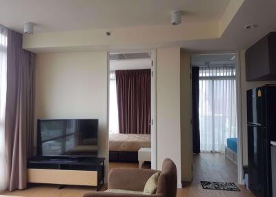 2 bed Condo in Siamese Surawong Si Phraya Sub District C10402