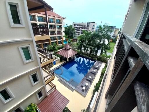 Pool View for Sale at Jomtien Penthouse