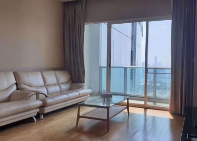 2 bed Condo in Millennium Residence Khlongtoei Sub District C10400