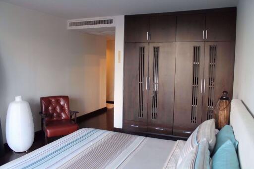 2 bed Condo in Baan Thirapa Thungmahamek Sub District C10397