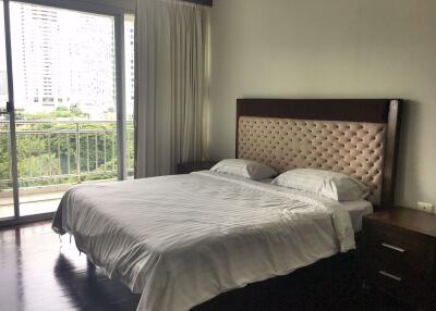 1 bed Condo in Baan Thirapa Thungmahamek Sub District C10394