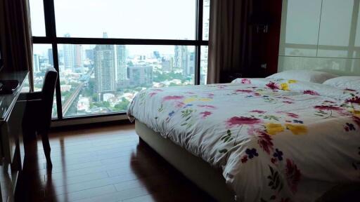 2 bed Condo in The Address Sukhumvit 28 Khlongtan Sub District C10372