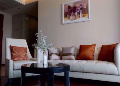 2 bed Condo in The Address Sukhumvit 28 Khlongtan Sub District C10372