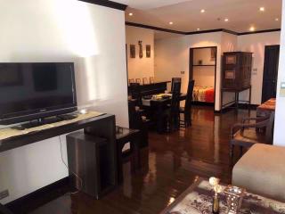 2 bed Condo in Top View Tower Khlong Tan Nuea Sub District C10371