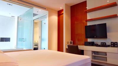 2 bed Condo in The Address Sukhumvit 28 Khlongtan Sub District C10370