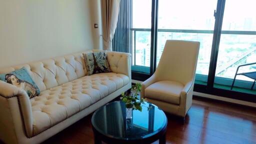 2 bed Condo in The Address Sukhumvit 28 Khlongtan Sub District C10370