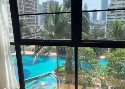 2 bed Condo in Sathorn Gardens Thungmahamek Sub District C10365