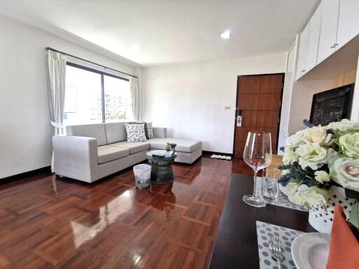 1 bed Condo in Civic Place Khlong Tan Nuea Sub District C10361