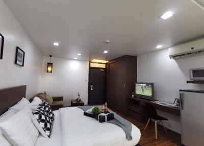 Studio bed Condo in Civic Place Khlong Tan Nuea Sub District C10359