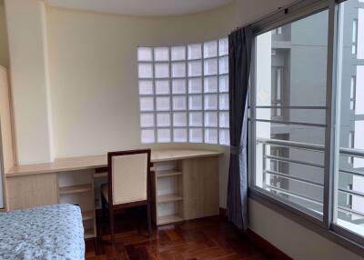 2 bed Condo in Charming Resident Sukhumvit 22 Khlongtoei Sub District C10342