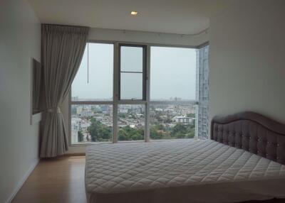 2 bed Condo in Rhythm Sukhumvit Phra Khanong Sub District C10335