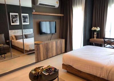 Studio bed Condo in Rhythm Sukhumvit 36-38 Phra Khanong Sub District C10333