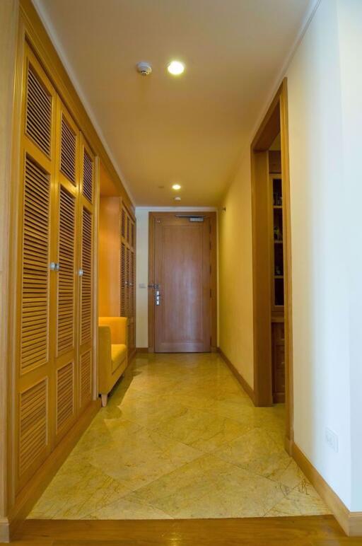 3 bed Condo in GM Height Khlongtoei Sub District C10325