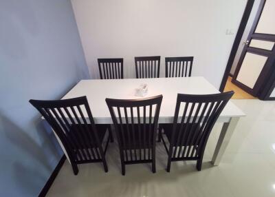 2 bed Condo in Supalai Place Condominium Khlong Tan Nuea Sub District C10285