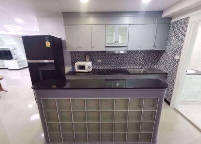 2 bed Condo in Supalai Place Condominium Khlong Tan Nuea Sub District C10285