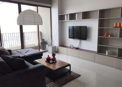 1 bed Condo in The Emporio Place Khlongtan Sub District C10269