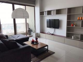 1 bed Condo in The Emporio Place Khlongtan Sub District C10269