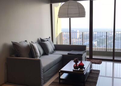 1 bed Condo in The Emporio Place Khlongtan Sub District C10269