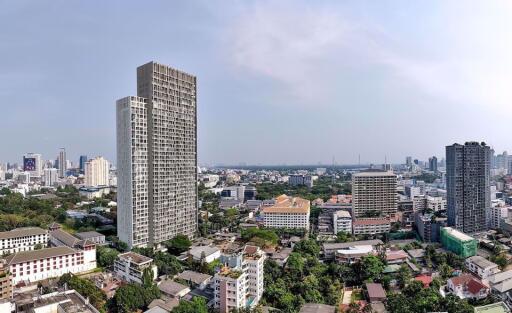 2 bed Condo in Sathorn Gardens Thungmahamek Sub District C10249