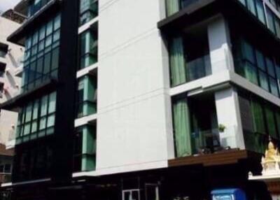 1 bed Condo in SOCIO Ruamrudee Lumphini Sub District C10237