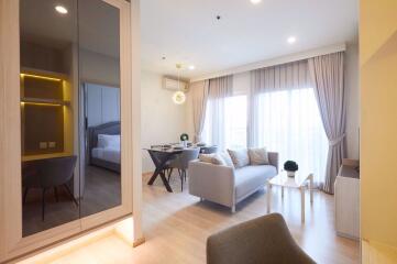 2 bed Condo in Noble Revolve Ratchada Huai Khwang Sub District C10216