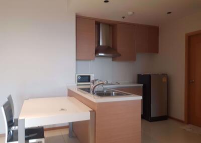 1 bed Condo in The Emporio Place Khlongtan Sub District C10203