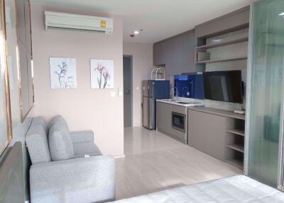 Studio bed Condo in Rhythm Rangnam Thanonphayathai Sub District C10200