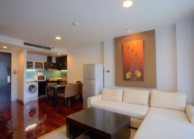 2 bed Condo in Mona Suite Khlong Toei Nuea Sub District C10182