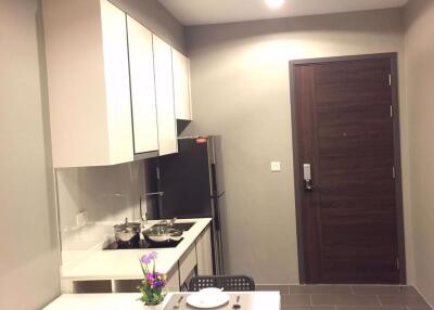 1 bed Condo in C Ekkamai Khlong Tan Nuea Sub District C10152