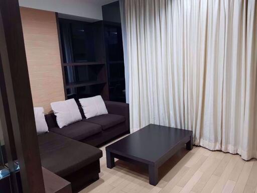 2 bed Condo in Siri at Sukhumvit Phra Khanong Sub District C10145