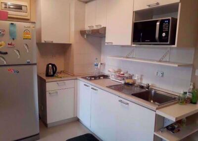 2 bed Condo in The Clover Khlong Tan Nuea Sub District C10143