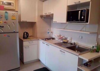 2 bed Condo in The Clover Khlong Tan Nuea Sub District C10143